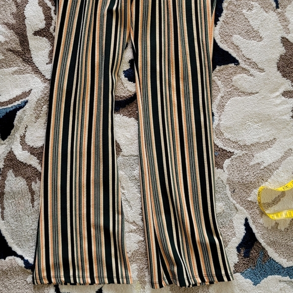 Woman's Jumpsuit in Size S - Picture 3 of 7